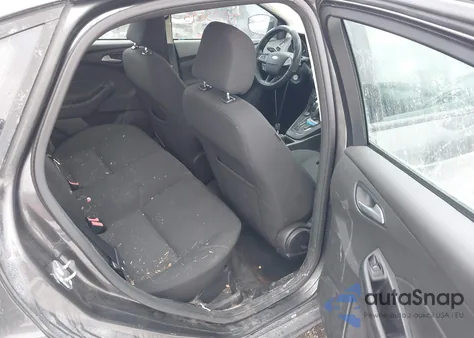 2016 Ford Focus Se z USA, uszkodzony, nr VIN 1FADP3F2XGL269144